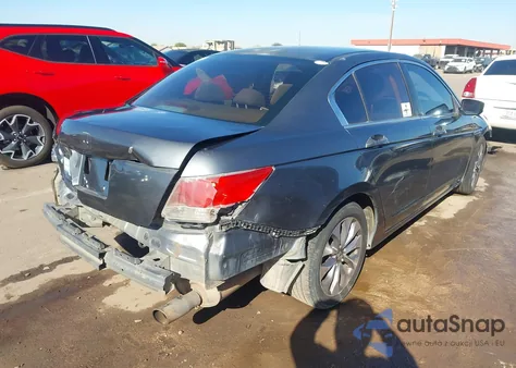 2010 Honda Accord 2.4 Lx z USA, uszkodzony, nr VIN 1HGCP2F38AA075760